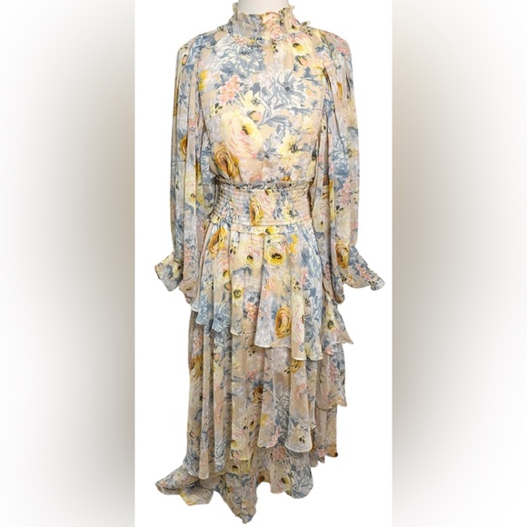Elliatt Astrid Tiered Asymmetric Floral Dress in Multi Cream Size Small - Picture 3 of 12